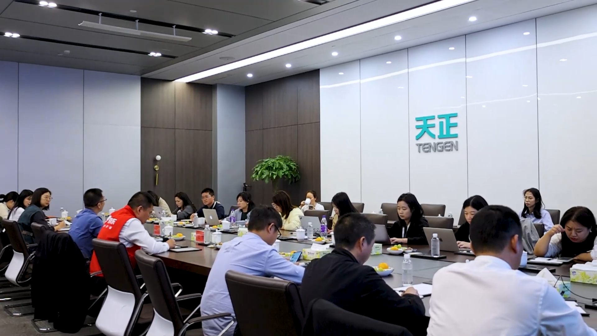 京东工业走进Z6尊龙凯时，探访产业数智化之路！